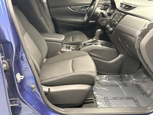 Used 2020 Nissan Rogue SV AWD/4WD image 16