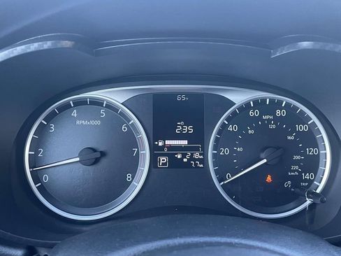 New 2025 Nissan Versa S w/ Trunk Package image 24