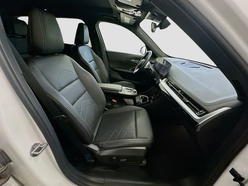 Used 2025 BMW X1 xDrive28i AWD/4WD image 33