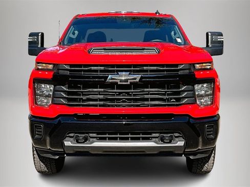 Used 2025 Chevrolet Silverado 2500 Custom w/ Custom Convenience Package image 3