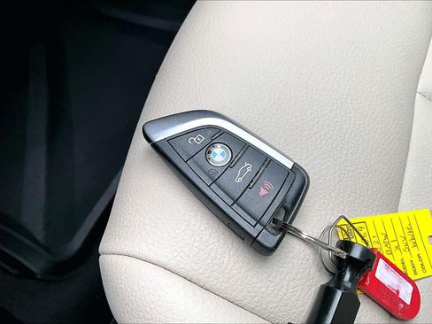 Used 2021 BMW X1 sDrive28i w/ Convenience Package FWD image 18