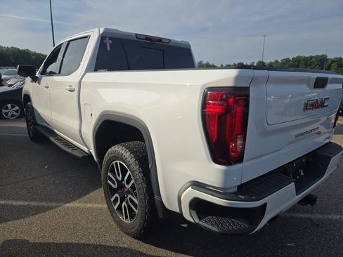 Used 2021 GMC Sierra 1500 AT4 w/ AT4 Premium Package AWD/4WD image 4