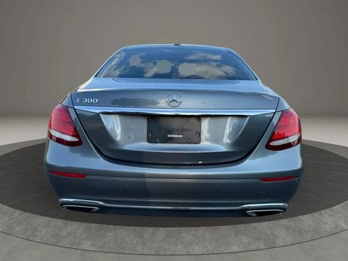 Used 2017 Mercedes-Benz E 300 image 8