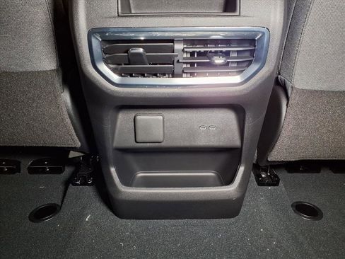 Used 2026 GMC Sierra EV Elevation image 10