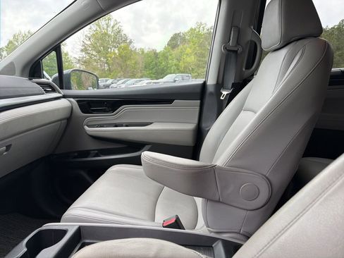 Used 2024 Honda Odyssey Touring image 18