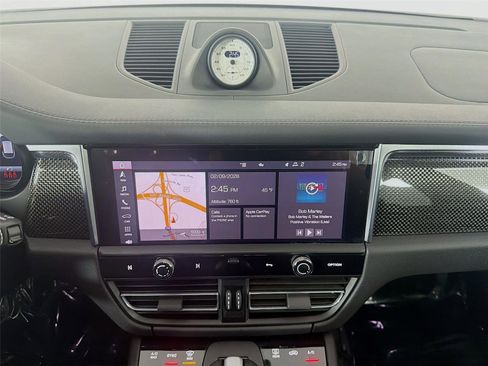 Certified 2023 Porsche Macan GTS image 19