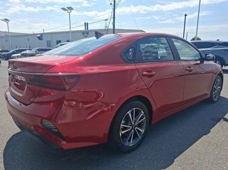 Used 2023 Kia Forte LXS w/ LXS Technology Package FWD video 4