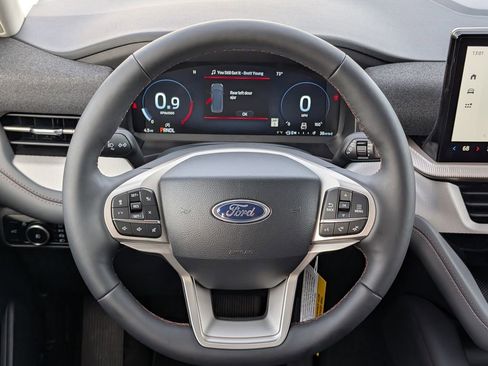 New 2026 Ford Explorer Active w/ Active Comfort Package AWD/4WD image 11