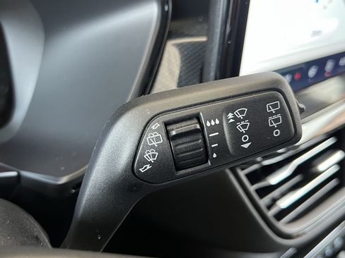 Used 2024 Ford Escape ST-Line w/ Tech Pack #1 AWD/4WD image 31