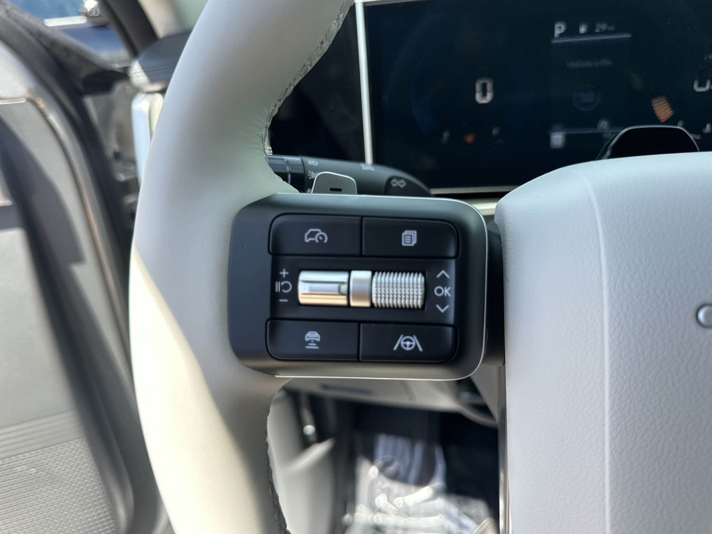New 2027 Hyundai Santa Fe SEL FWD image 28