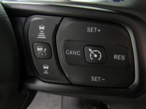 New 2026 Jeep Gladiator Sport AWD/4WD image 24