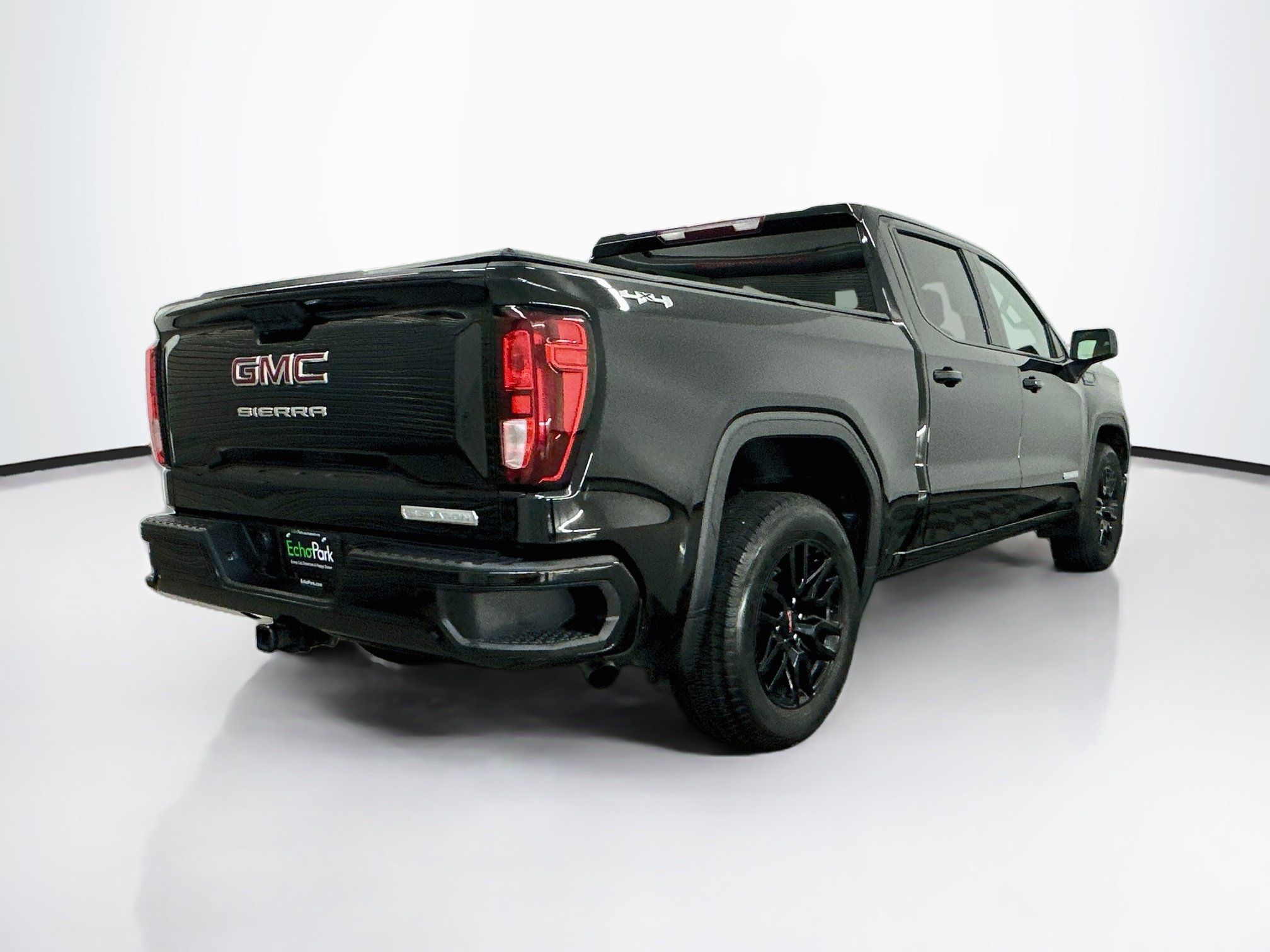 Used 2024 GMC Sierra 1500 Elevation AWD/4WD image 9