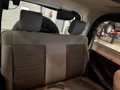 Used 2010 Jeep Wrangler Rubicon w/ Trailer Tow Group image 14