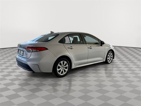 Used 2023 Toyota Corolla LE image 12