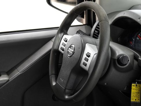Used 2019 Nissan Frontier S RWD image 11