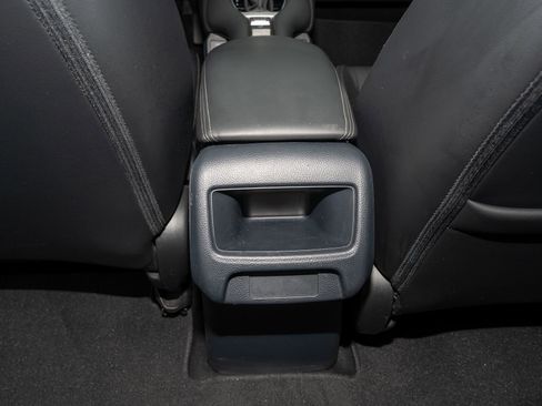 Used 2023 Honda HR-V EX-L image 18