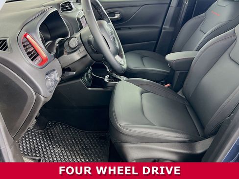 Used 2023 Jeep Renegade Trailhawk w/ Trailhawk Elite Group image 3