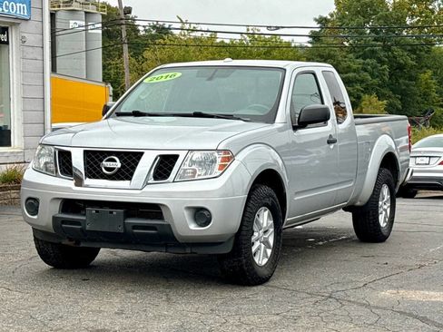 Used 2016 Nissan Frontier SV image 24