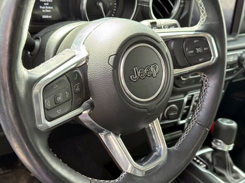 Used 2023 Jeep Wrangler Unlimited Sahara w/ Cold Weather Group image 14