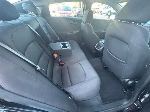 Used 2023 Chevrolet Malibu LT FWD image 18