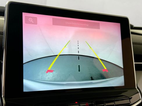 Used 2022 Jeep Compass Limited image 13