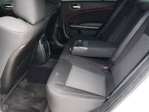 Used 2019 Dodge Charger R/T w/ Performance Handling Group image 21