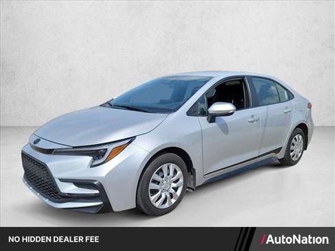 Used 2026 Toyota Corolla SE FWD image 1