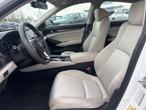 Used 2019 Honda Accord LX image 17