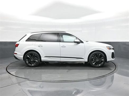 New 2026 Audi Q7 3.0T Premium Plus image 8