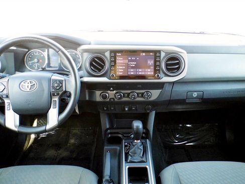 Used 2020 Toyota Tacoma SR5 w/ Technology Package image 19