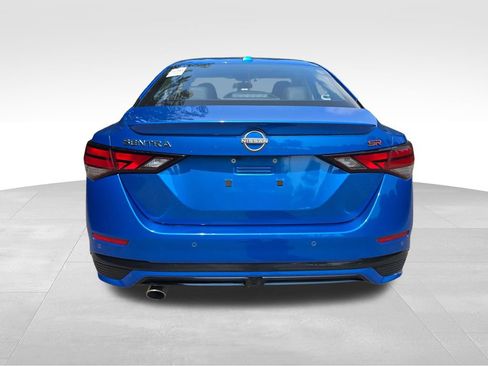 Used 2025 Nissan Sentra SR w/ SR Premium Package FWD image 15