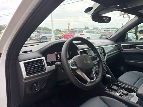 Used 2021 Volkswagen Atlas Cross Sport SEL AWD/4WD image 15