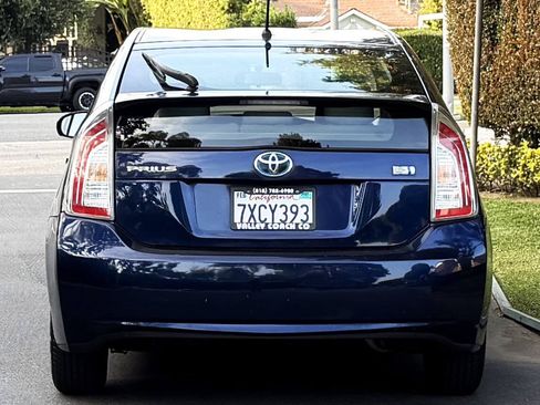Used 2012 Toyota Prius Two FWD image 6