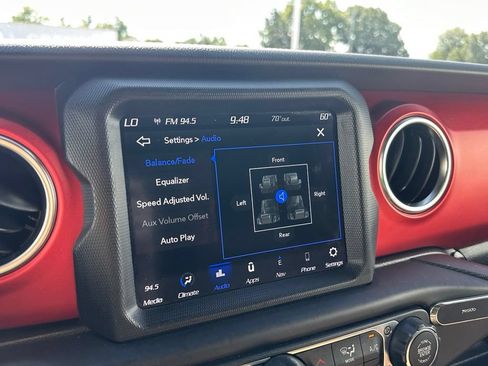 Used 2020 Jeep Gladiator Rubicon AWD/4WD image 35