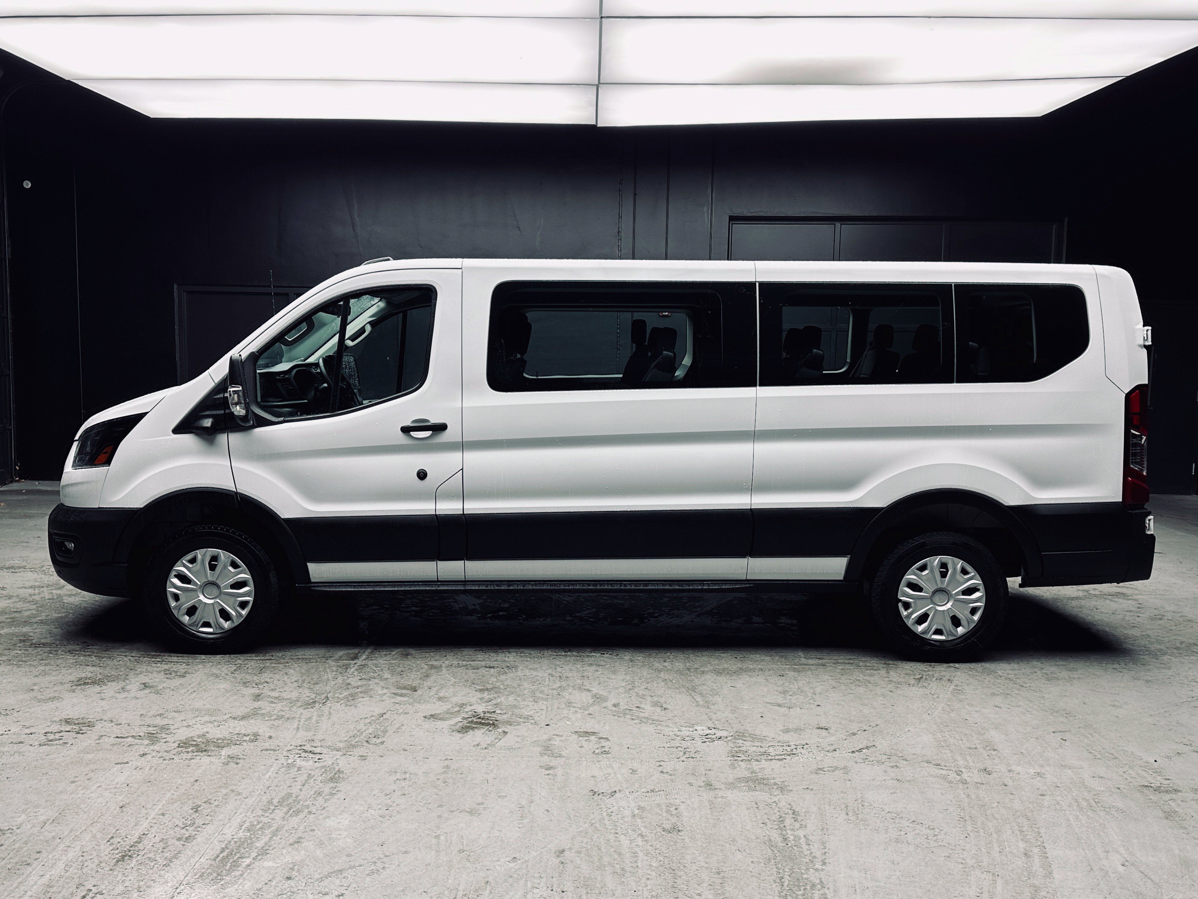 Used 2026 Ford Transit 350 XLT RWD image 4