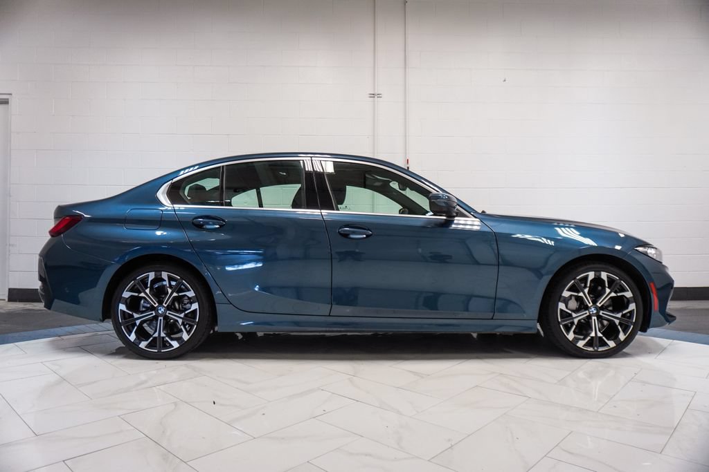 Used 2025 BMW 330i Sedan RWD image 35