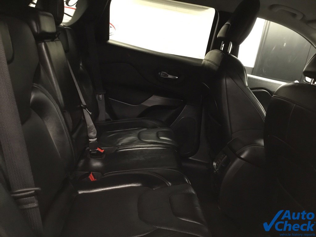Used 2020 Jeep Cherokee Limited AWD/4WD image 34