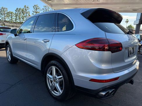 Used 2016 Porsche Cayenne S AWD/4WD image 24