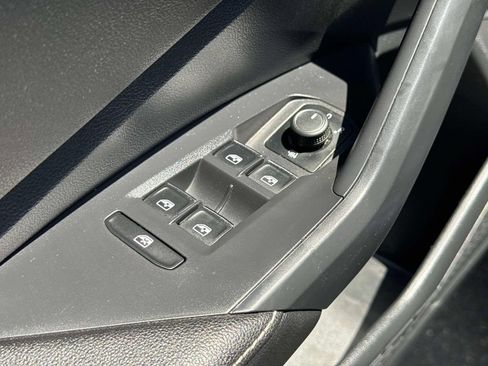 Used 2022 Volkswagen Jetta SE FWD image 15