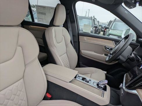 New 2026 Volvo XC90 B6 Plus image 14