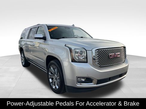 Used 2016 GMC Yukon XL Denali w/ Open Road Package image 8