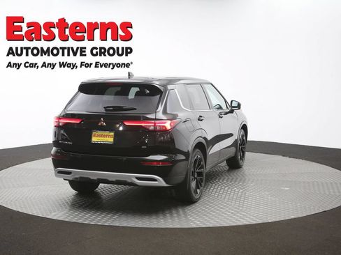 Used 2024 Mitsubishi Outlander SE AWD/4WD image 39