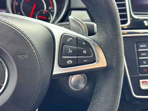 Used 2018 Mercedes-Benz GLS 63 AMG GLS 63 AMG 4MATIC image 32