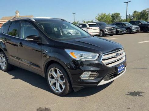 Certified 2019 Ford Escape Titanium AWD/4WD image 2