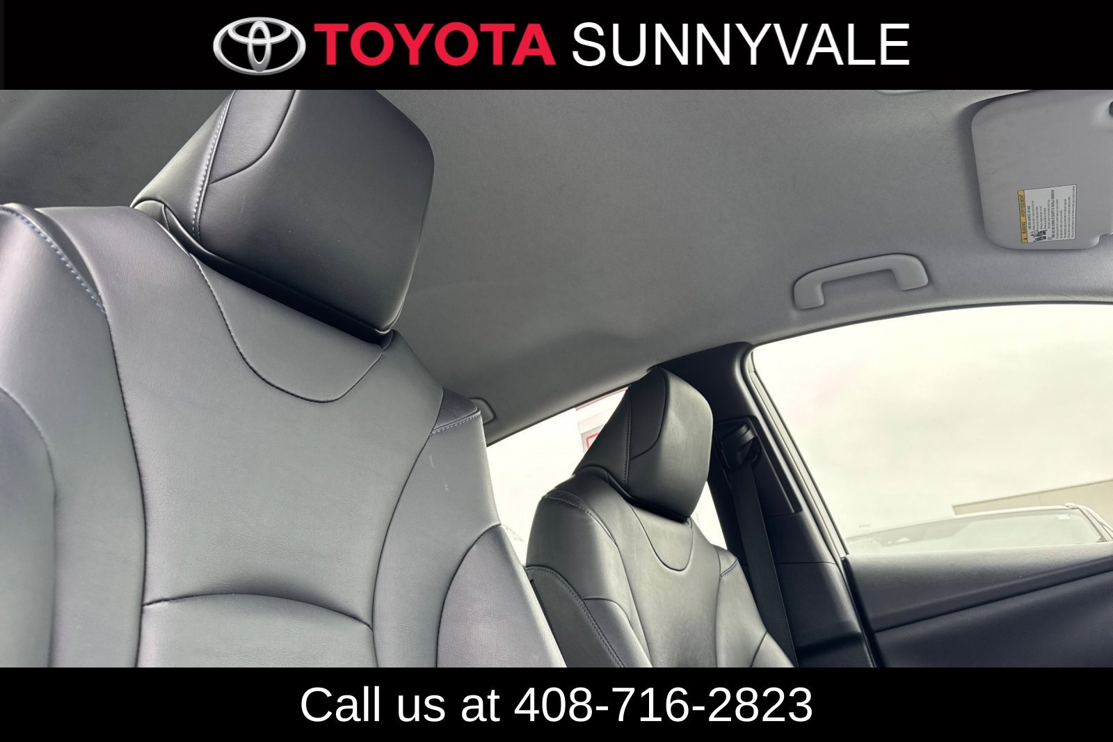 Certified 2018 Toyota Prius Three Touring FWD image 19