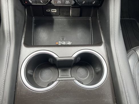 Used 2021 Chevrolet Tahoe Z71 w/ Luxury Package image 38