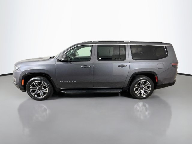 Used 2023 Jeep Wagoneer L 2WD w/ Premium Group I image 4