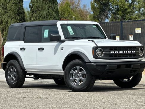 New 2026 Ford Bronco Big Bend AWD/4WD image 2