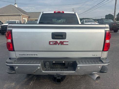 Used 2018 GMC Sierra 2500 SLT w/ Duramax Plus Package AWD/4WD image 6