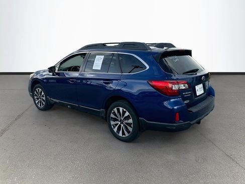 Used 2017 Subaru Outback 2.5i Limited AWD/4WD image 5